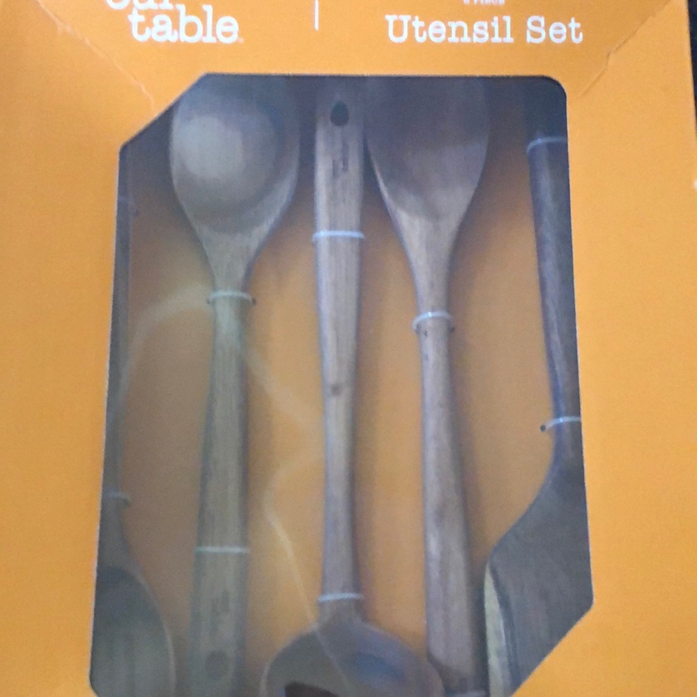 5 piece ACACIA WOOD Utensil set - natural